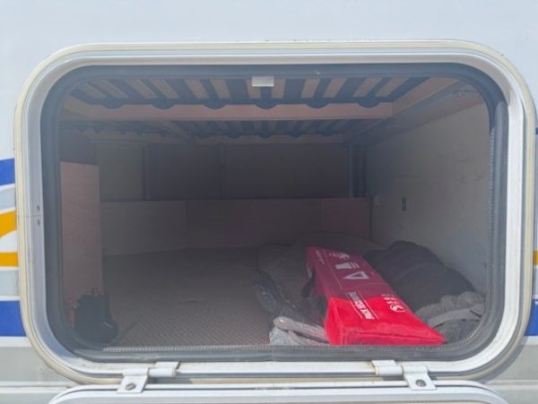 BURSTNER PRIVILEGE T585 – Image 3