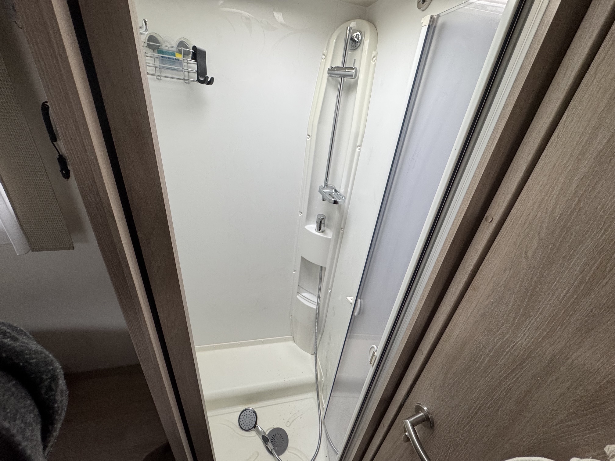 RAPIDO 890F – Image 11